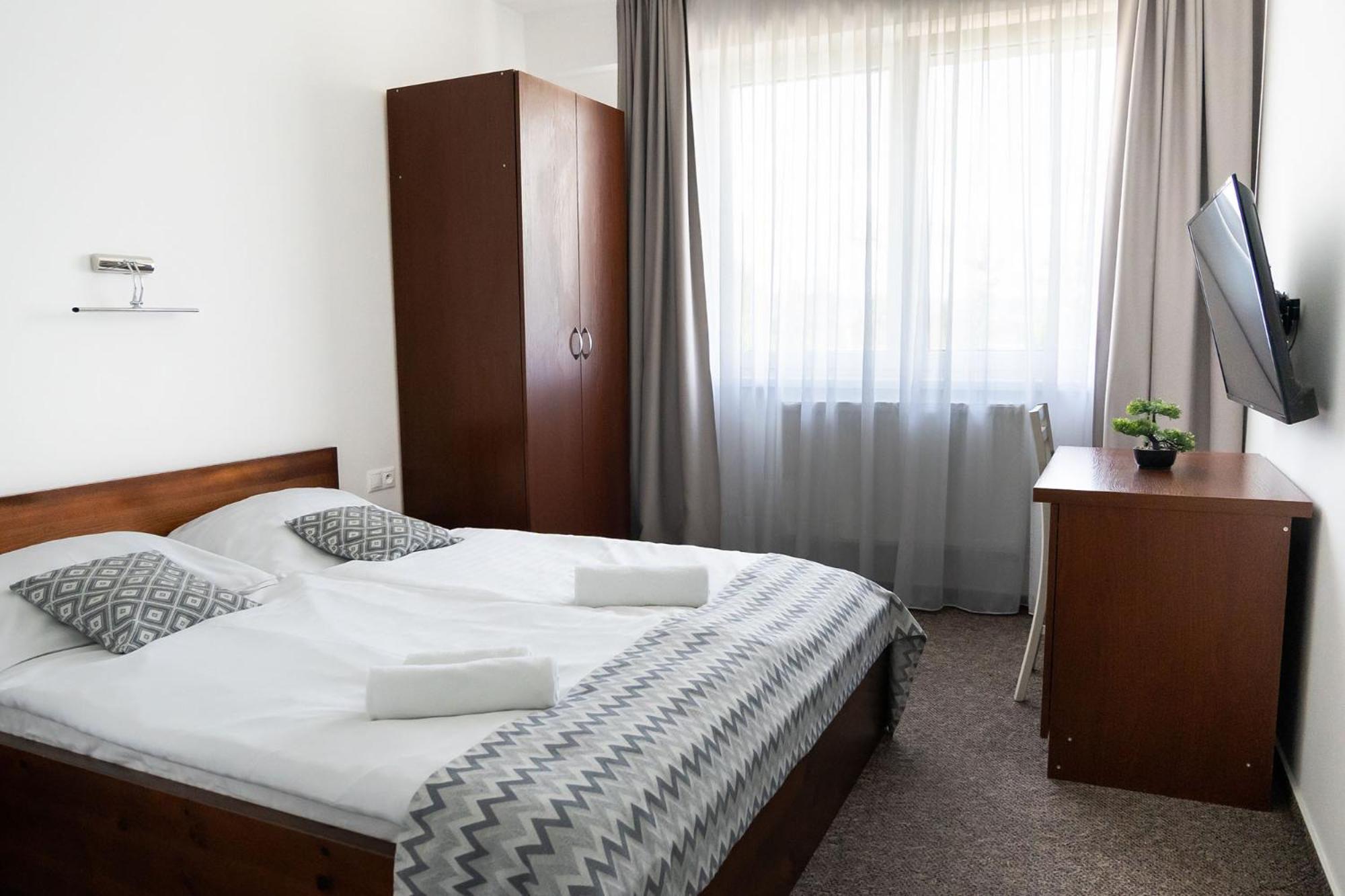 Hotel Slanica Namestovo Exterior photo